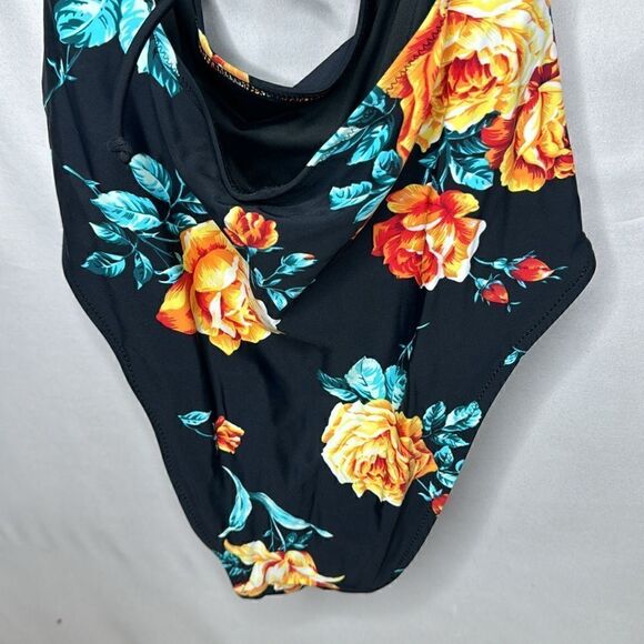 Cupshe One Piece Black Floral Swimsuit. Size L. NWT - Picture 6 of 11